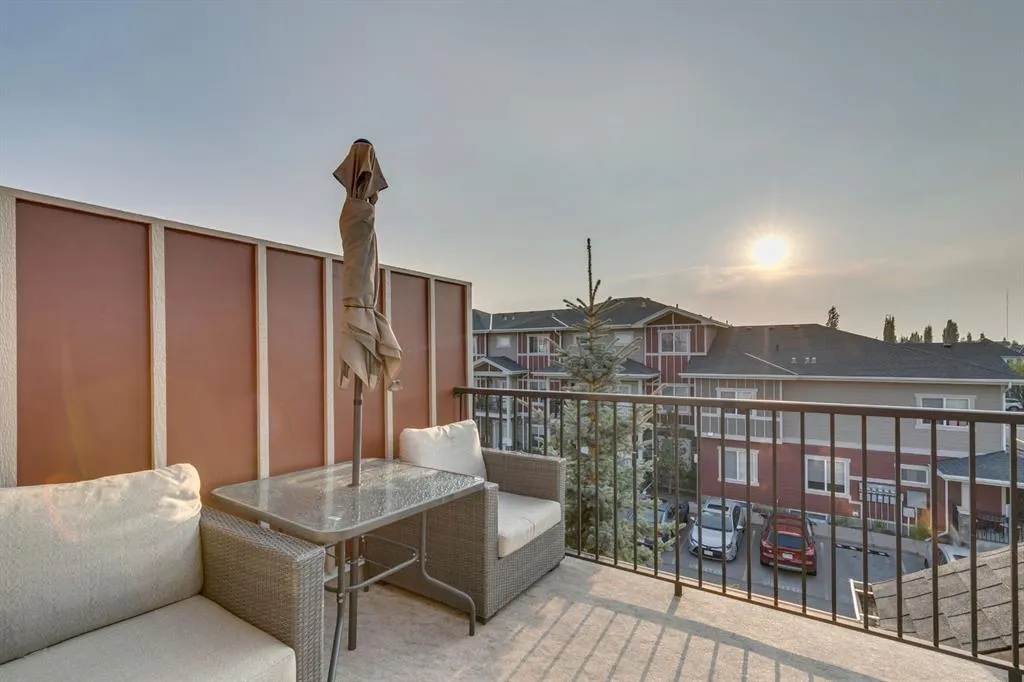 43 West Coach Manor SW, #2