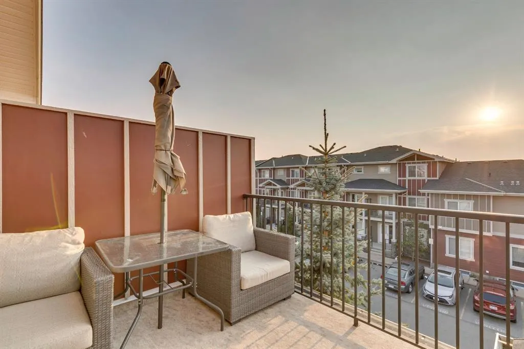 43 West Coach Manor SW, #2