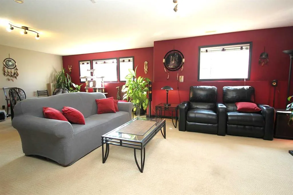 58 Kirkland Close