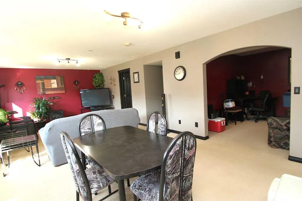 58 Kirkland Close