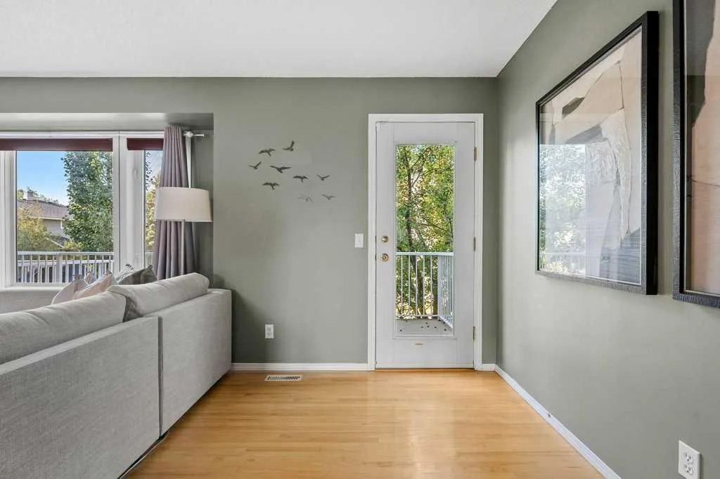 248 Regal Park NE
