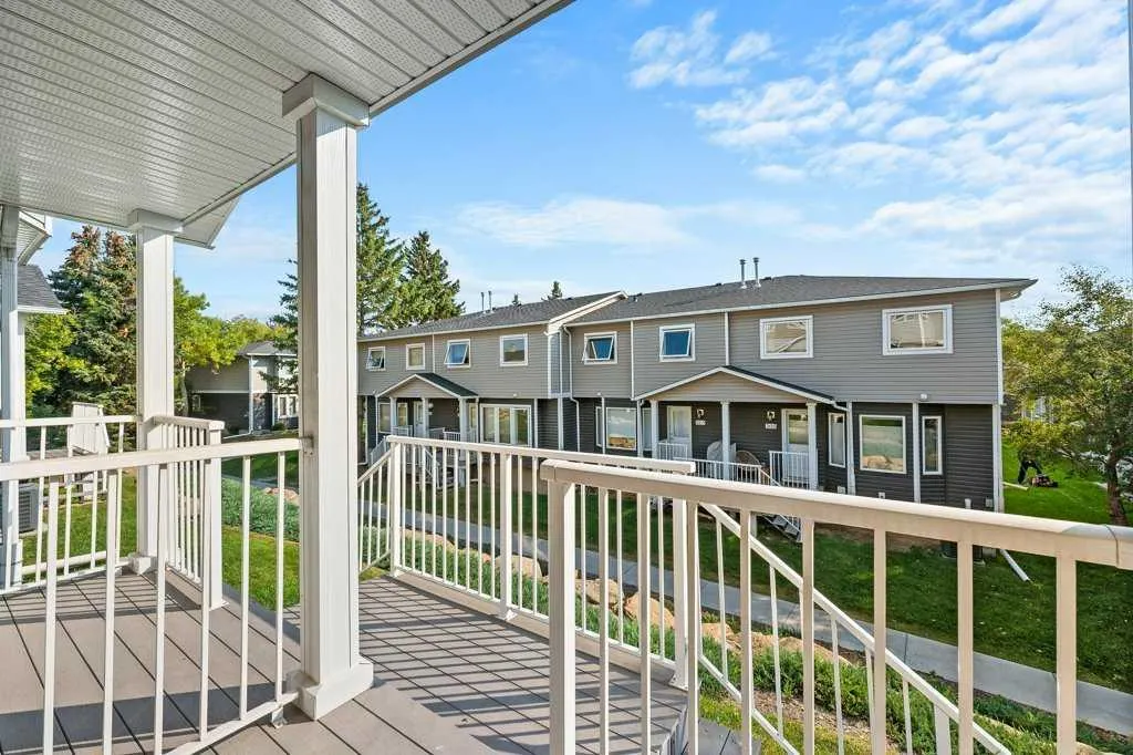 248 Regal Park NE