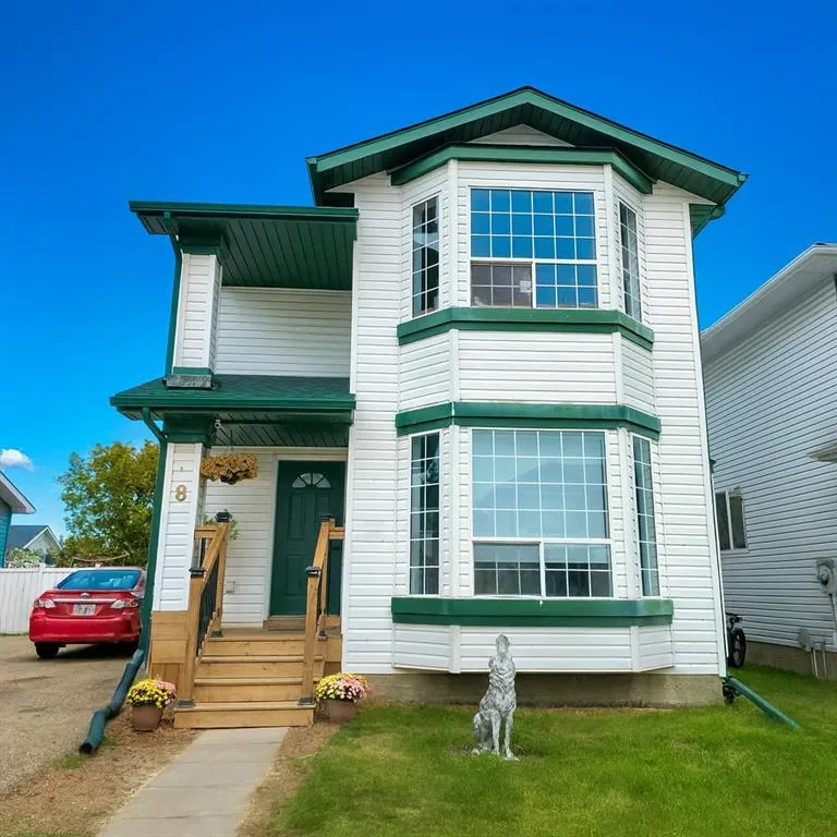 8 Woodside Circle NW