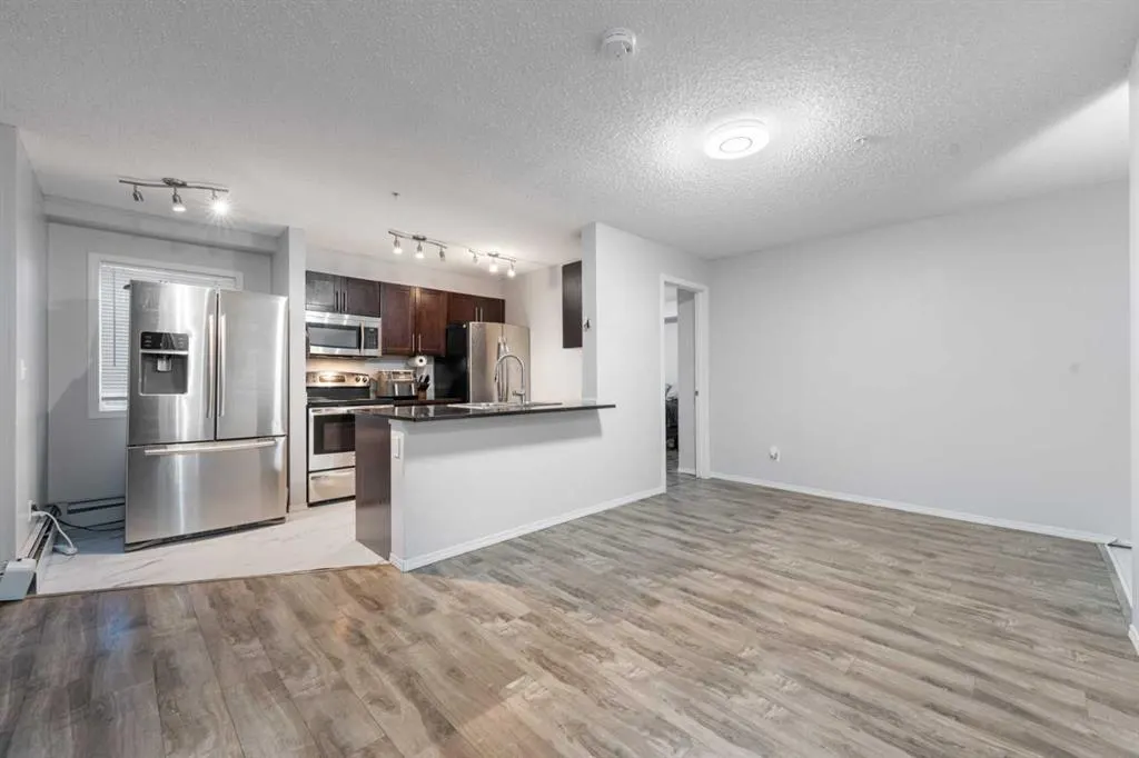 15 Saddlestone Way NE, #102