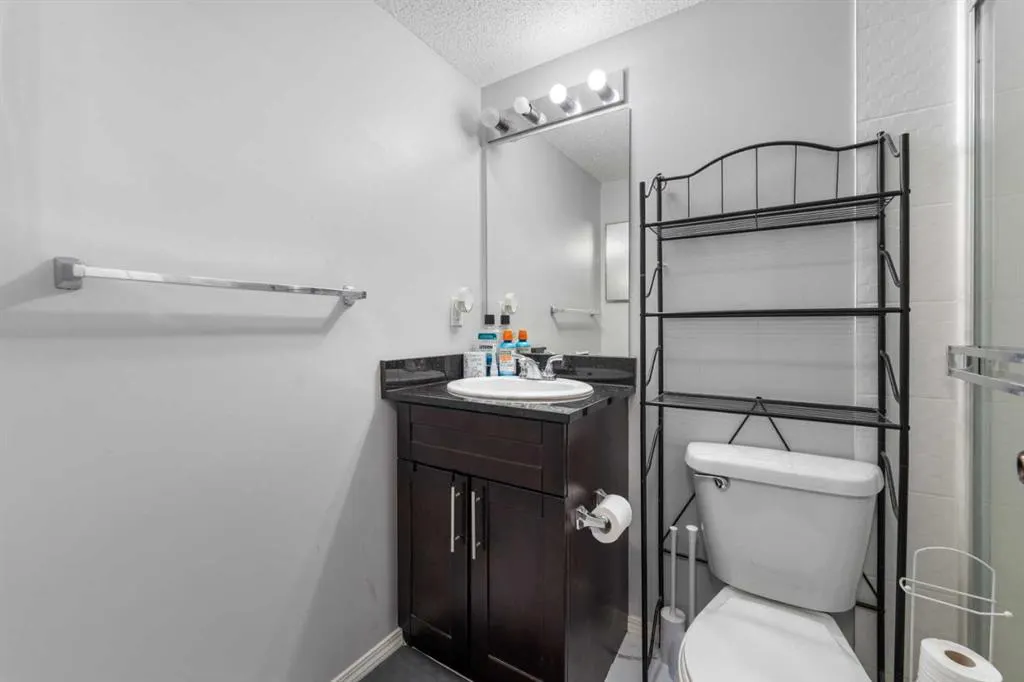 15 Saddlestone Way NE, #102