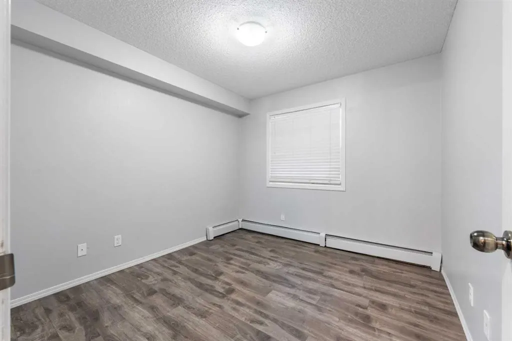 15 Saddlestone Way NE, #102