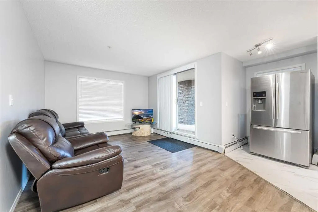 15 Saddlestone Way NE, #102