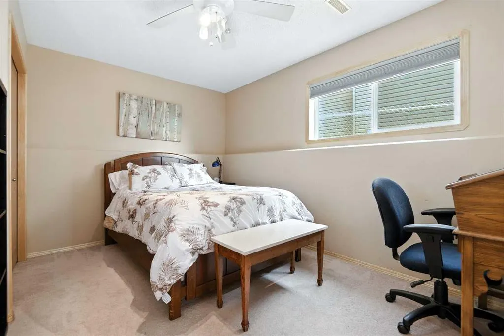 176 Daniel Crescent