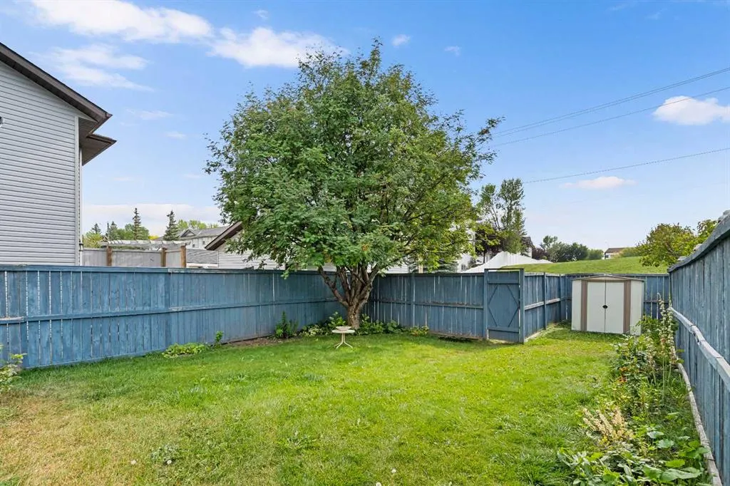 184 Harvest Gold Circle NE