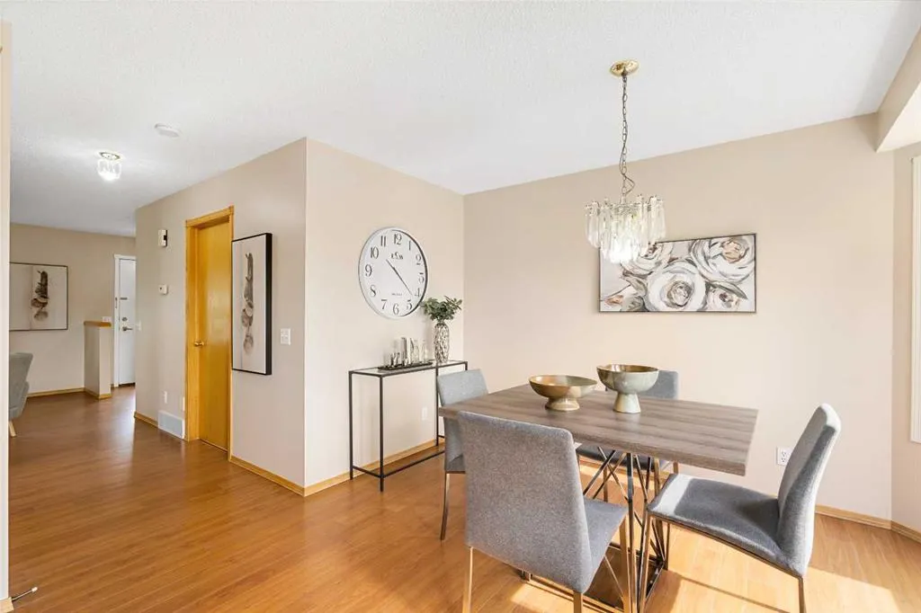 184 Harvest Gold Circle NE