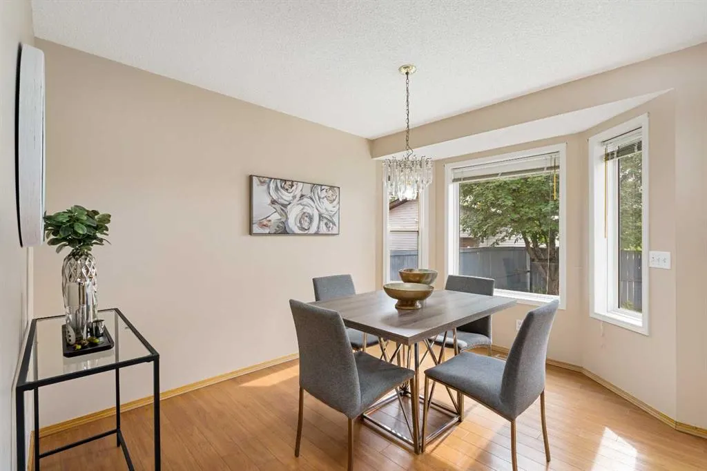 184 Harvest Gold Circle NE