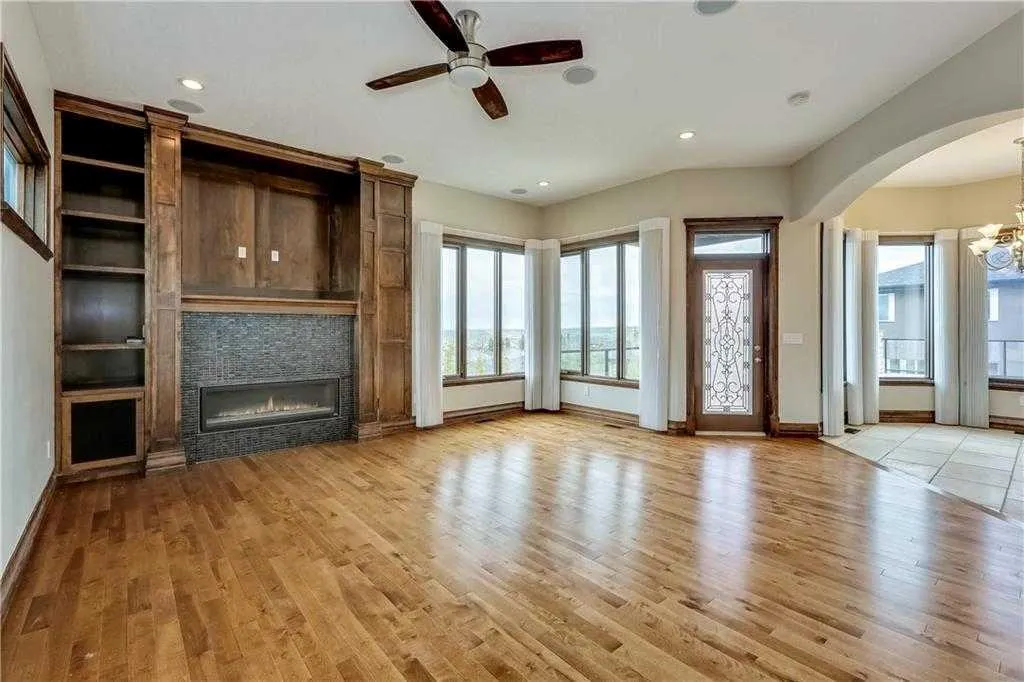 35 Elmont Drive SW