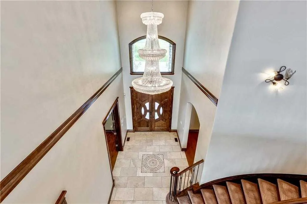35 Elmont Drive SW
