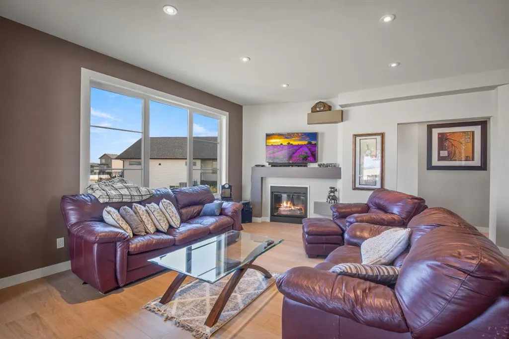 38 Vista Close