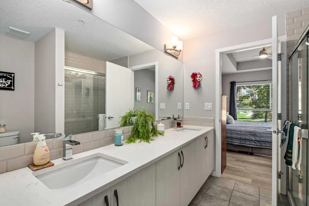 370 Harvest Hills Common NE, #113
