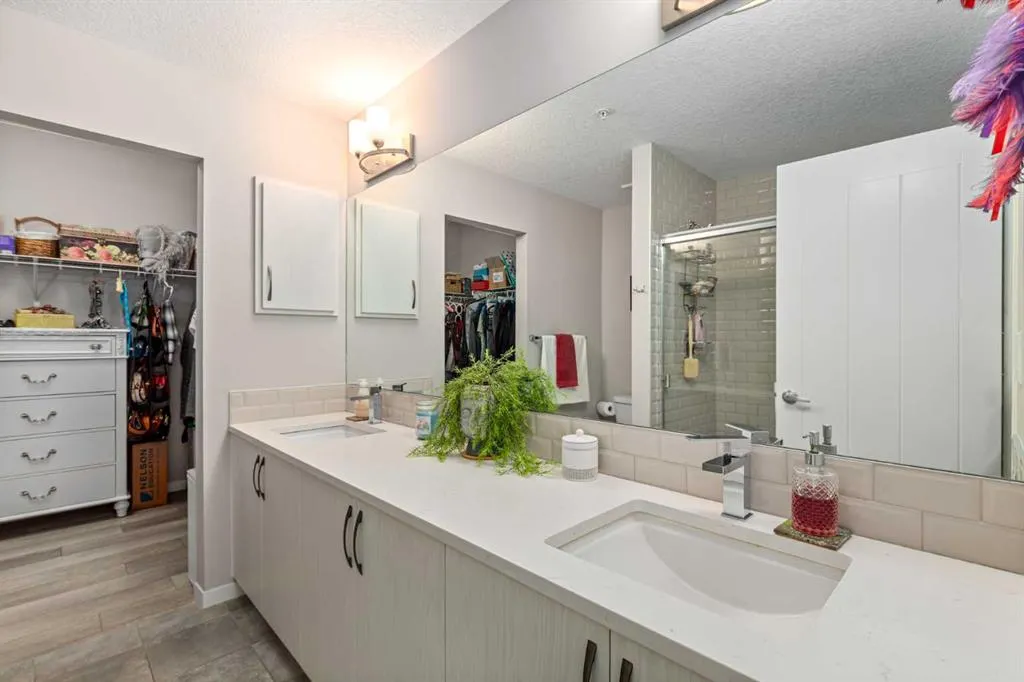 370 Harvest Hills Common NE, #113