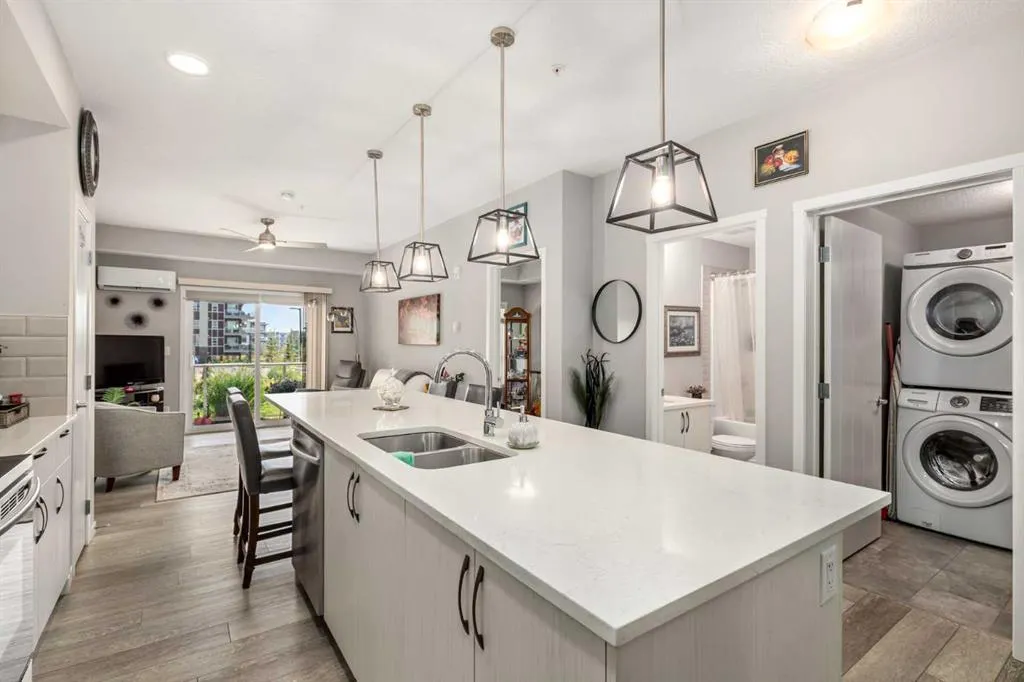 370 Harvest Hills Common NE, #113