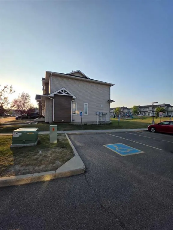 111 Tarawood Lane NE, #301