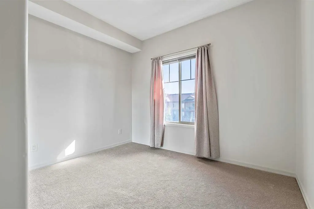 92 Crystal Shores Road, #3415