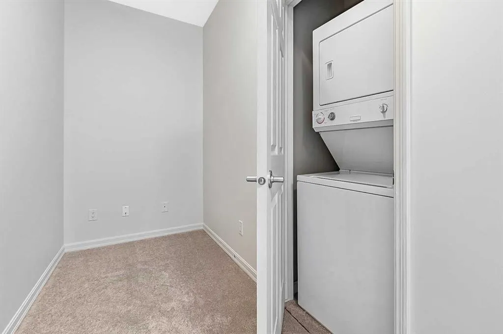 92 Crystal Shores Road, #3415