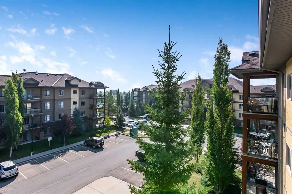 92 Crystal Shores Road, #3415
