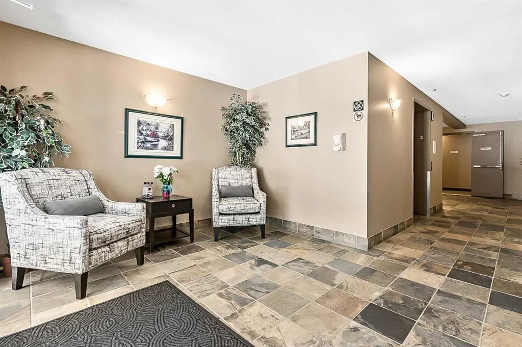 92 Crystal Shores Road, #3415