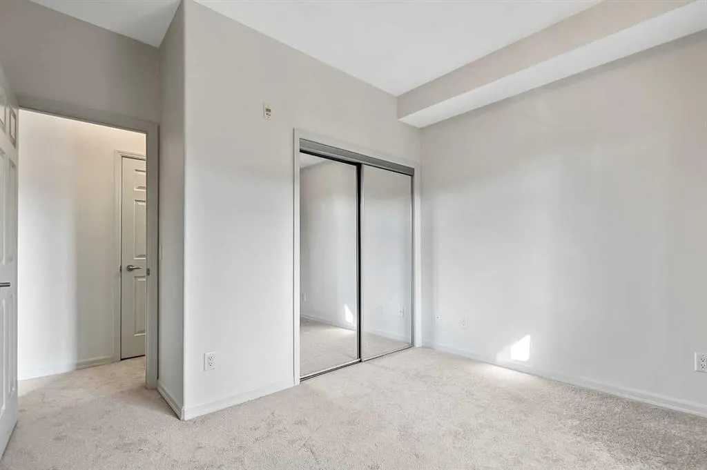 92 Crystal Shores Road, #3415