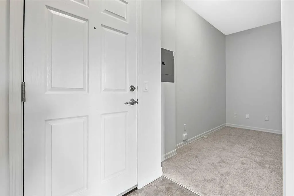 92 Crystal Shores Road, #3415