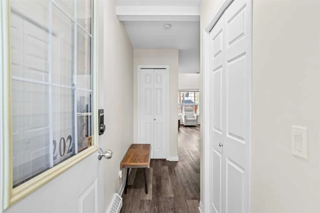 112 Kananaskis Way, #202