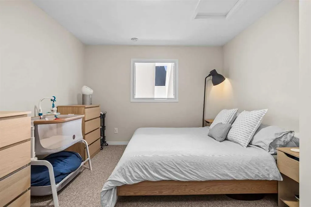 112 Kananaskis Way, #202