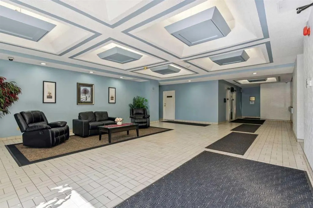 924 14 Avenue SW, #303