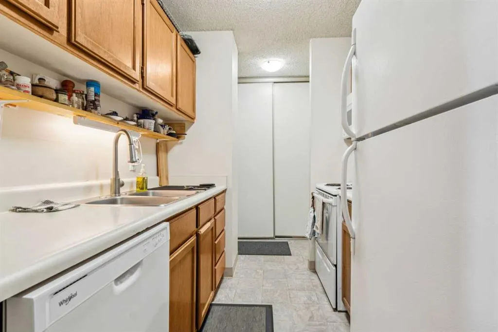 924 14 Avenue SW, #303