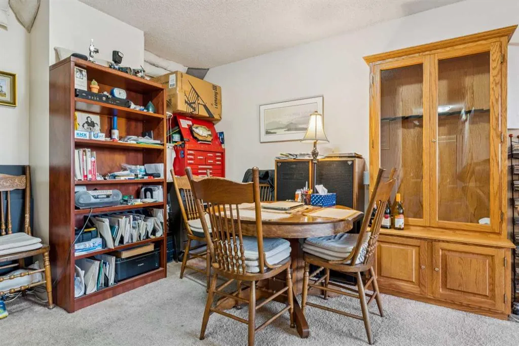 924 14 Avenue SW, #303