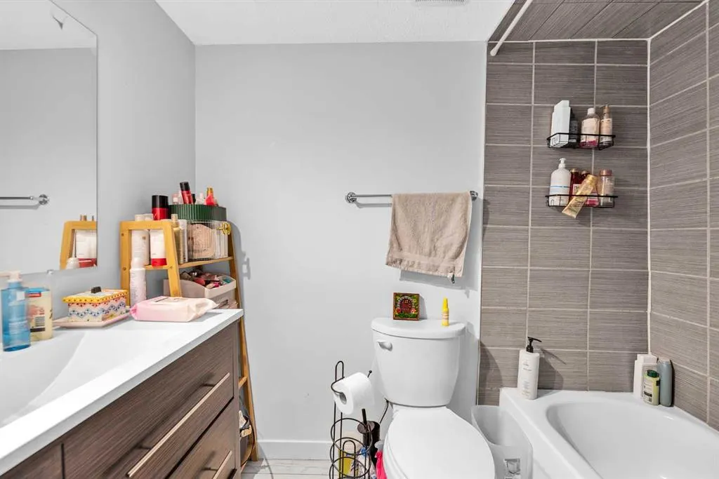 2611 15A Street SW, #204