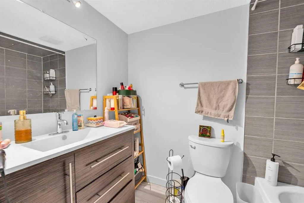 2611 15A Street SW, #204
