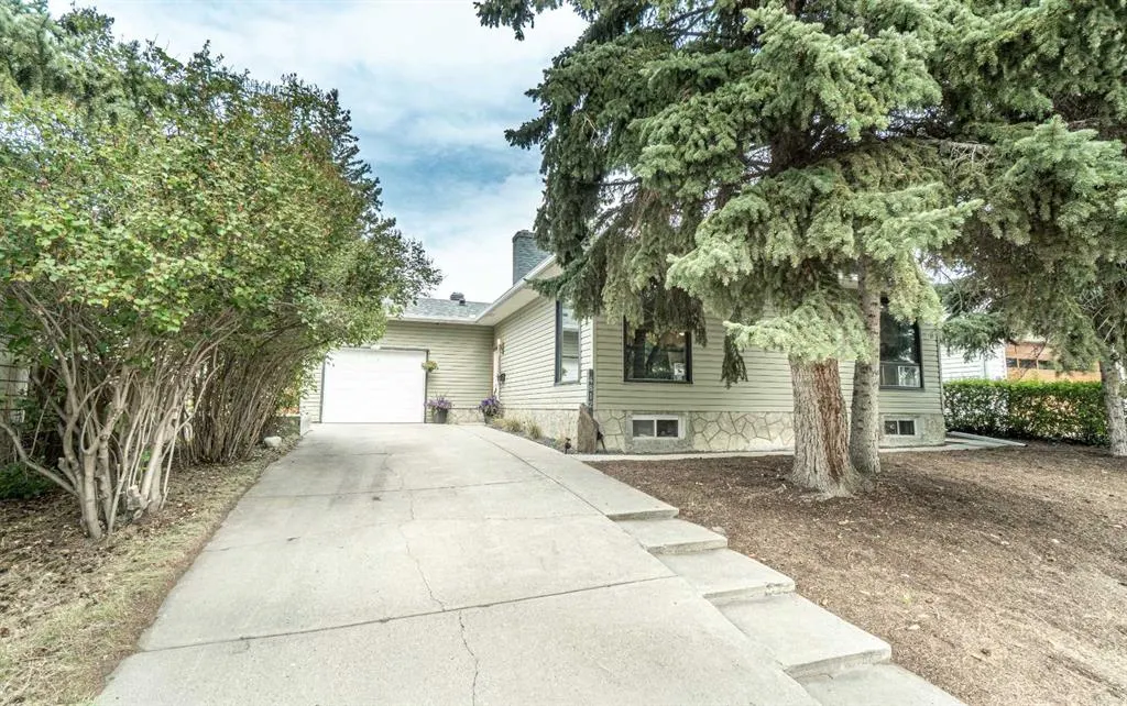 4812 Valiant Drive NW