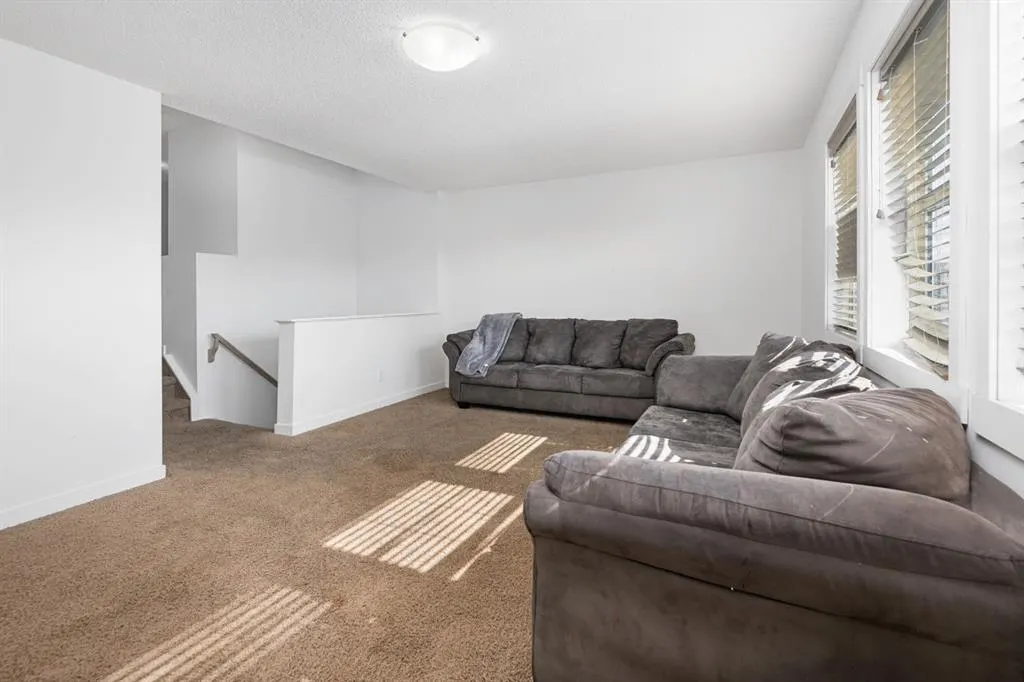 13111 Coventry Hills Way NE