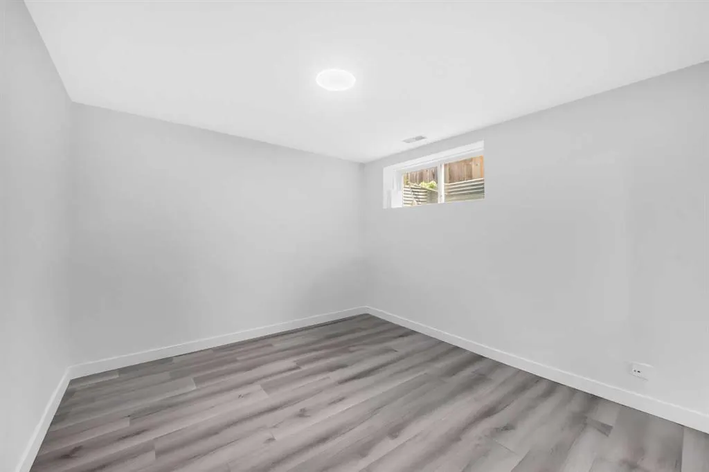 126 Kincora Glen Mews NW
