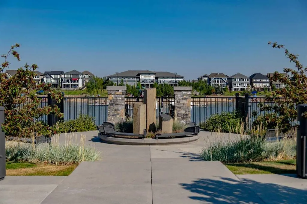 14 Marquis Heights SE