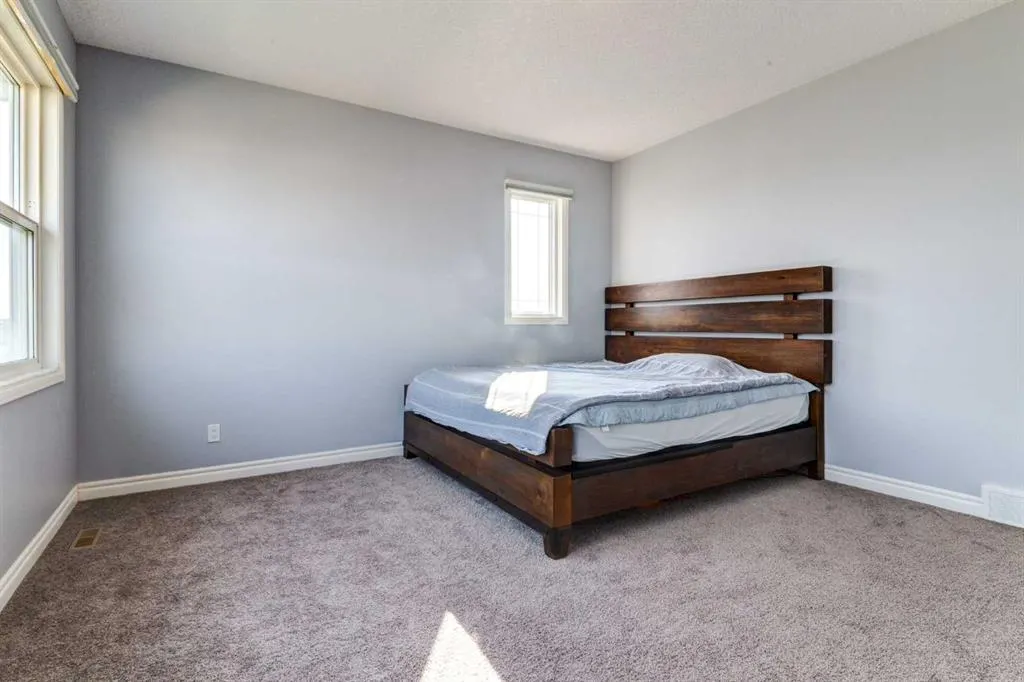14 Marquis Heights SE