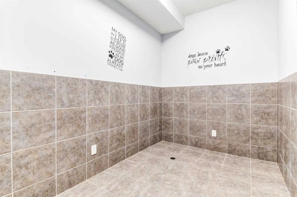 14 Marquis Heights SE