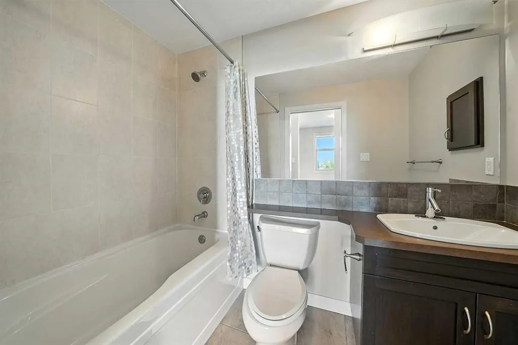 100 Lakeway Boulevard, #218