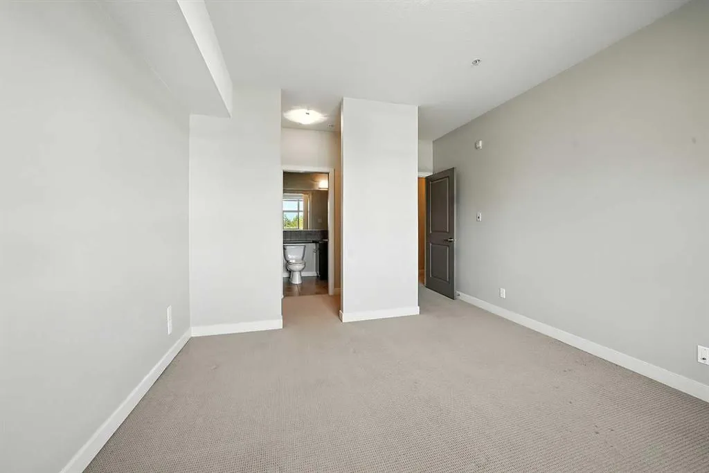 100 Lakeway Boulevard, #218