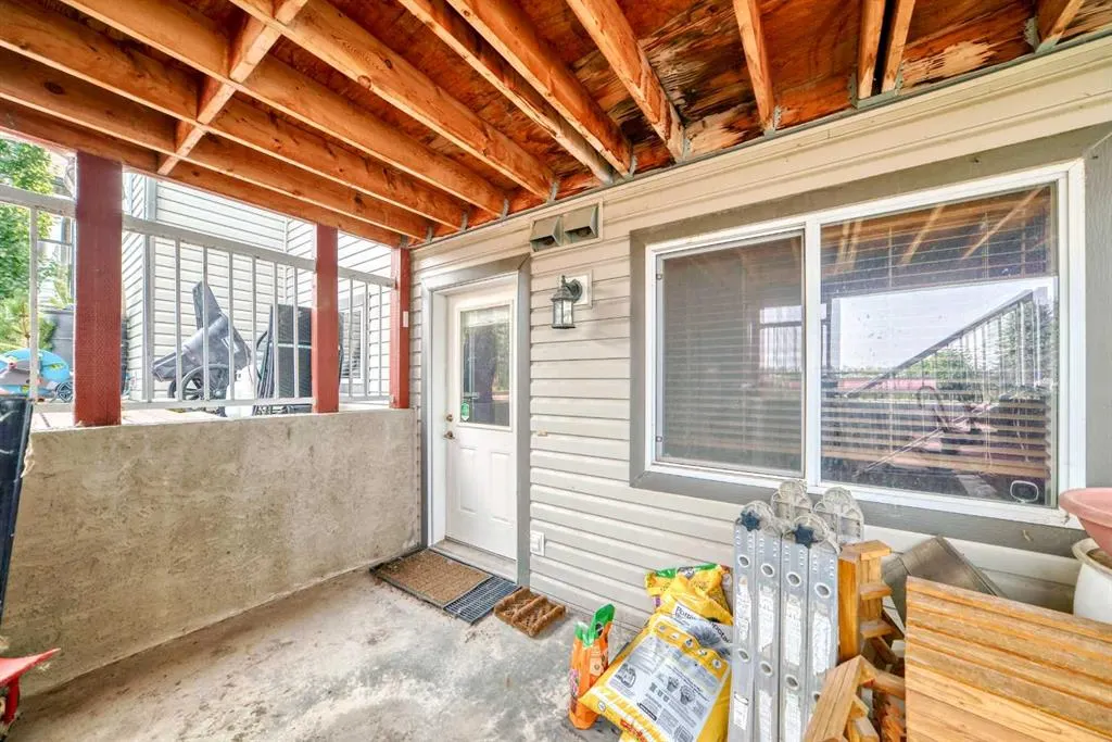 112 Lakeside Views