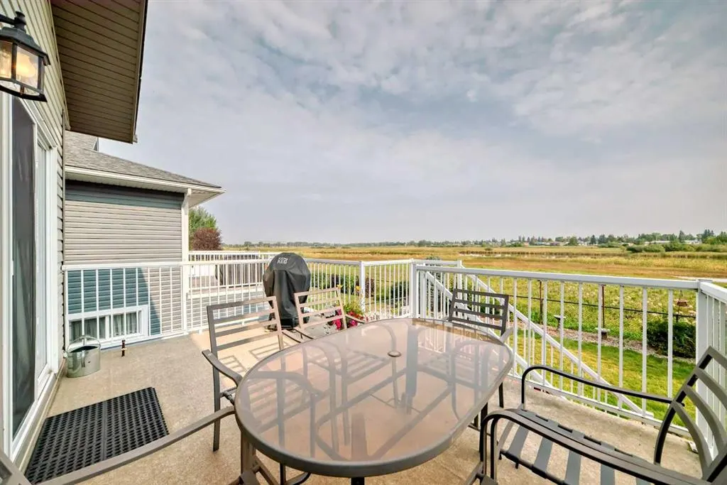 112 Lakeside Views