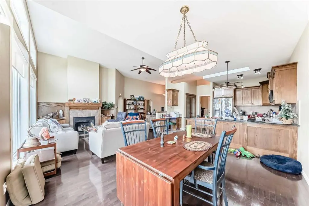 112 Lakeside Views