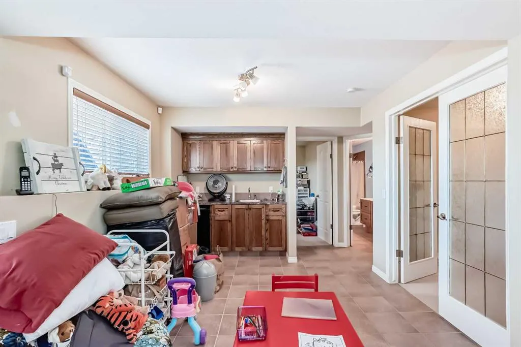 112 Lakeside Views