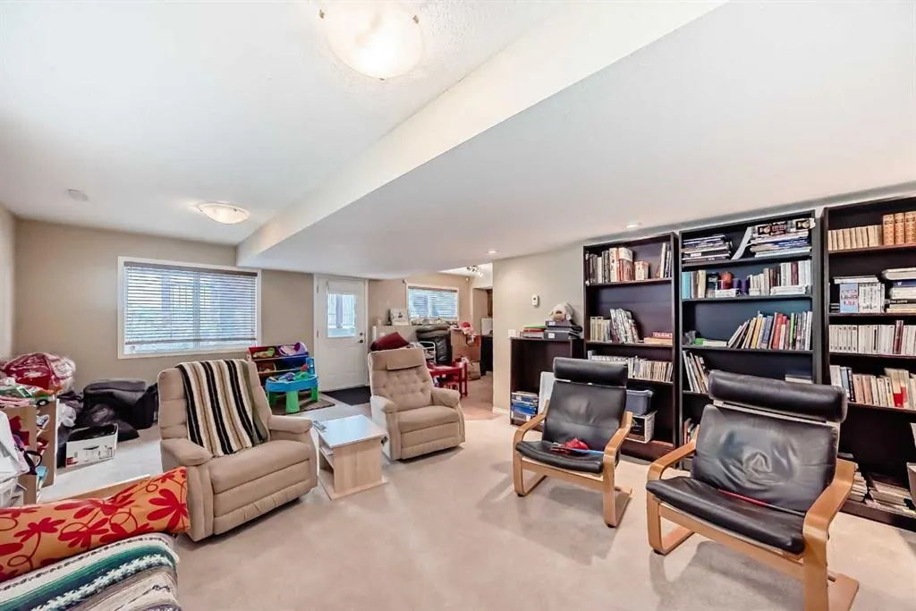 112 Lakeside Views