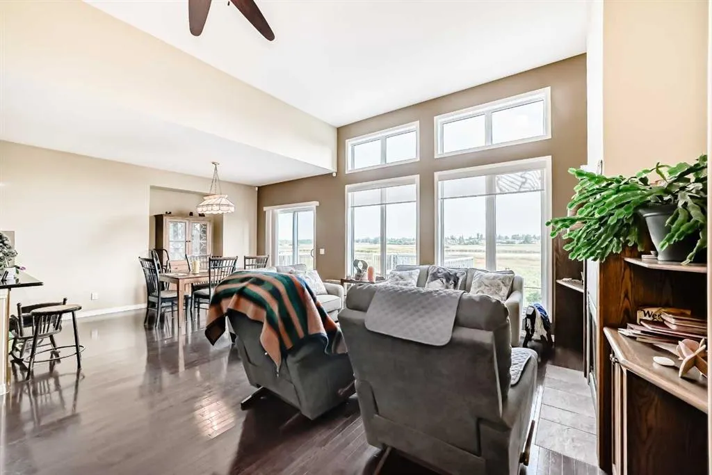112 Lakeside Views