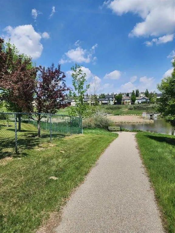 39 Hidden Creek Place, #304